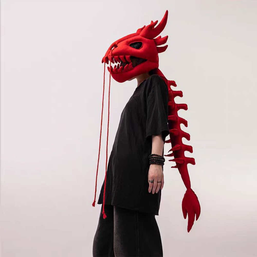 An interesting dinosaur skull  - Santa Hat Plush incelemesi ve fiyatı